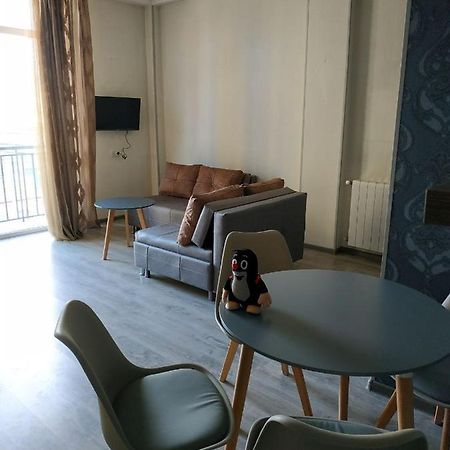 Apartment Sandra Tbilisi Buitenkant foto