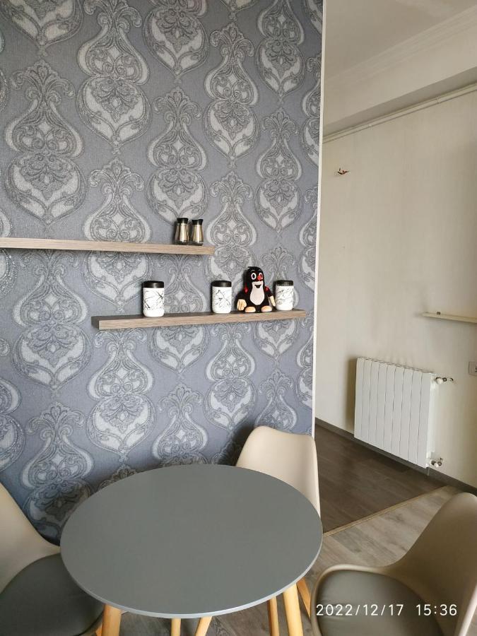 Apartment Sandra Tbilisi Buitenkant foto